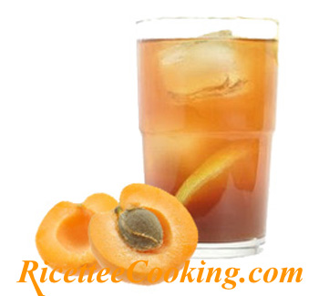 Sangria rosata alle albicocche